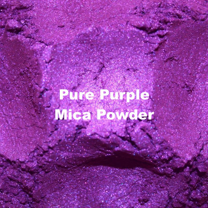Shimmering purple mica powder for DIY makeup